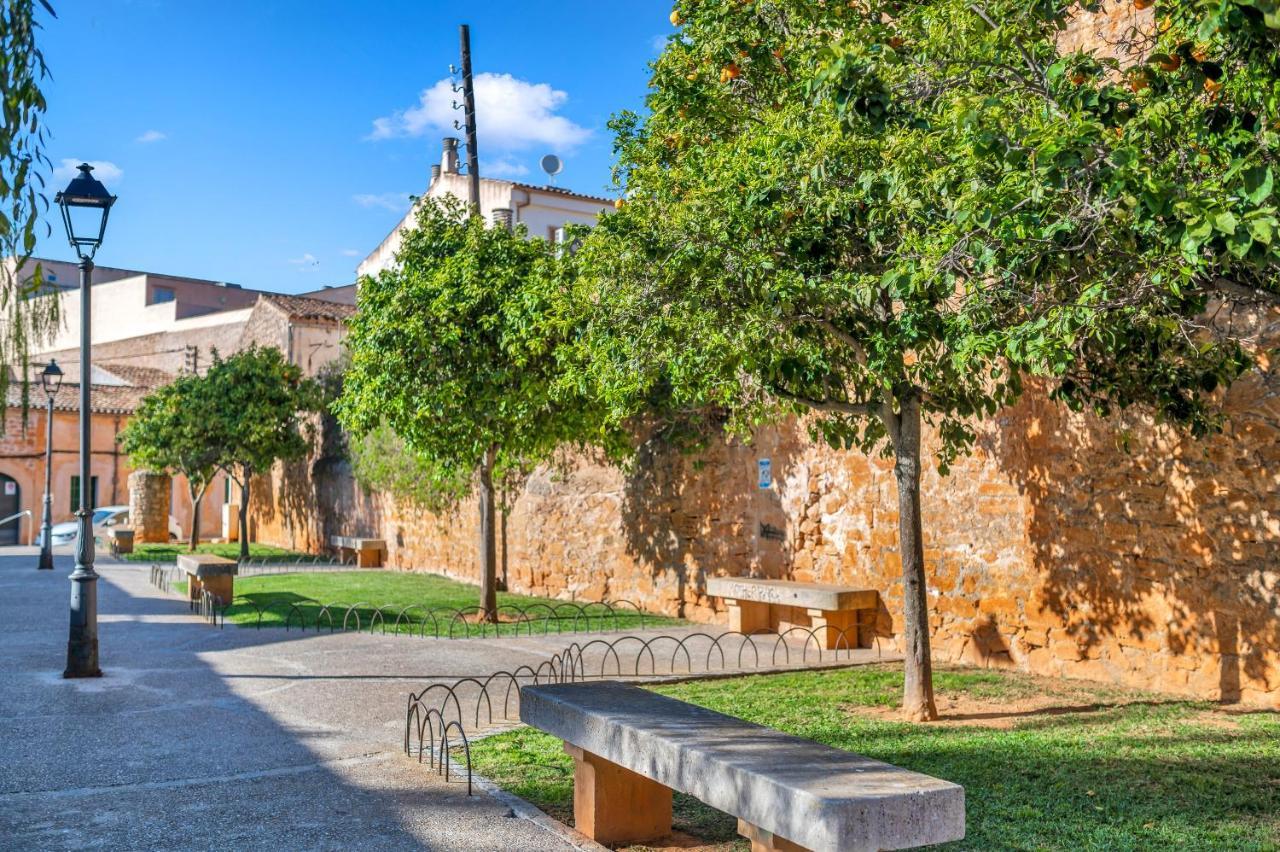 Charmantes Und Modernes Stadthaus Casa Corazon Santanyi Bagian luar foto